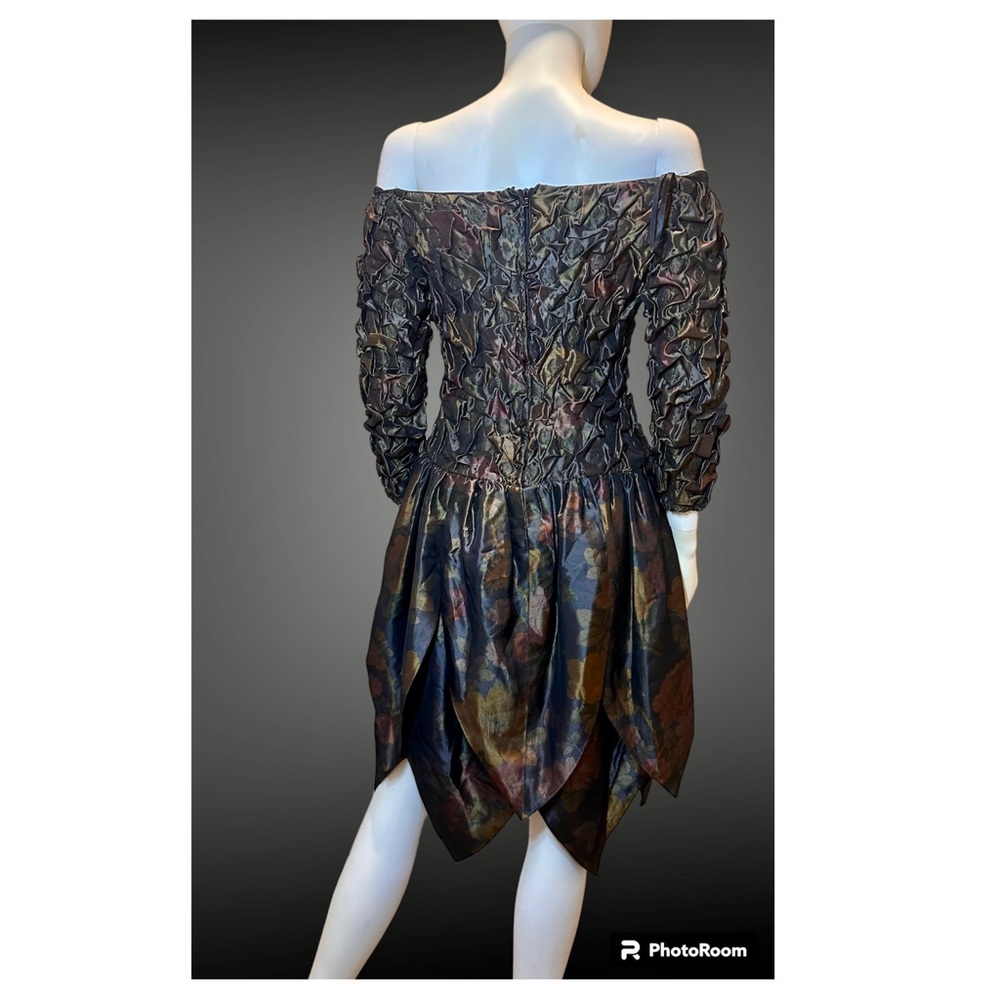 Stunning Vintage Yvonne Jacovou metallic dress! - Picture 4 of 11